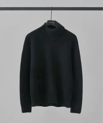 유나이티드 도쿄 [WEB 한정판] 볼륨 터틀 니트