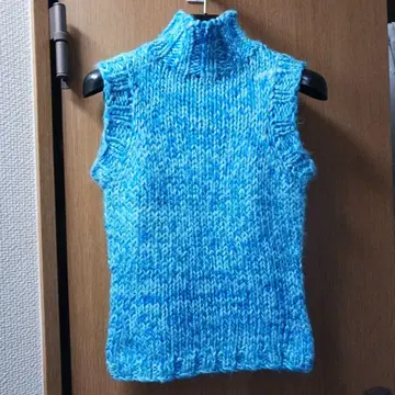 파랑 니트 터틀넥 베스트
