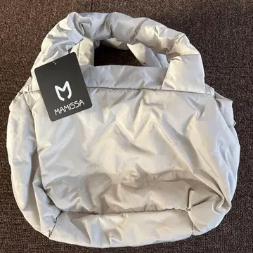 미사용 새상품 MAMISSA 라이트 그레이 토트백