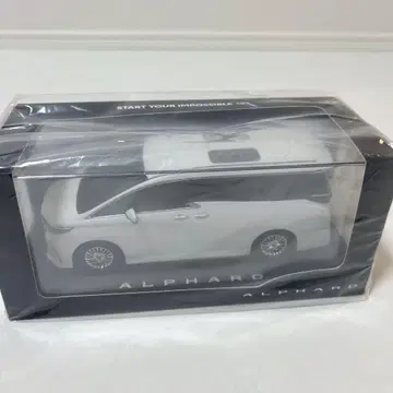 도요타 알파드 1/43 화이트