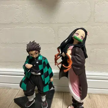 귀멸의 칼날 탄지로 네즈코 피규어 세트
