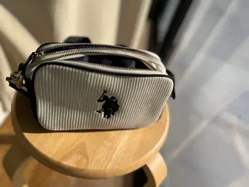 US POLO ASSN. 코듀로이 숄더백