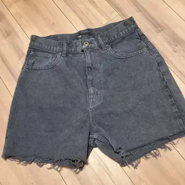 새상품급 Plage 숏팬츠 38