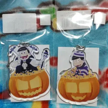 오소마츠 6쌍둥이 할로윈 아크릴 키링 2개 세트 카라마츠 이치마츠