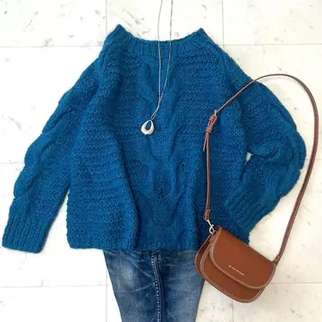 새상품급 미라 오웬 손뜨개질 케이블 니트 스웨터 짙은 블루