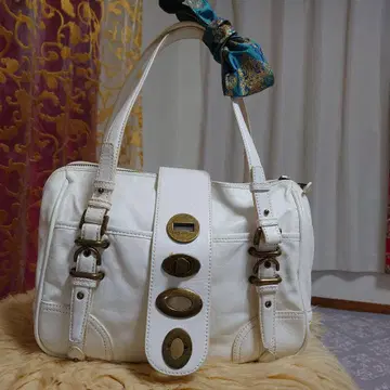 화이트 소가죽 백 Cal 중고