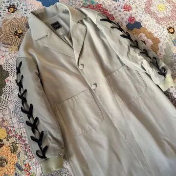 EATME (이토미 레이스업 슬리브 블루종 코트 MA1