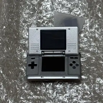 닌텐도 뮤지엄 한정판 게임 하드 키링 컬렉션 DS