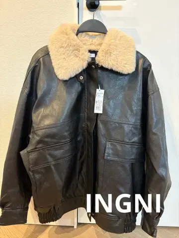 INGNI 퍼 티펫 부착 인조 가죽 BIG 블루종 M 블랙