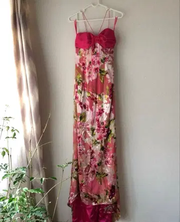 새상품 핑크 플로럴 맥시 드레스