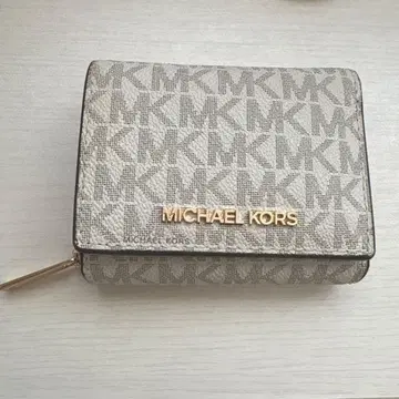 MICHAEL KORS 3단 폴더형 지갑 화이트