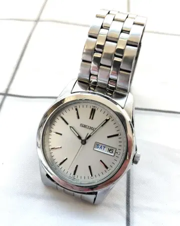 세이코 손목시계 쿼츠 워치 실버 남성용