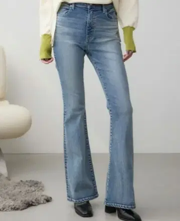 새상품급 AZUL BY MOUSSY 아줄바이마우지 플레어 데님 S