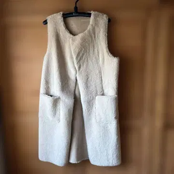 소진 무스탕풍 리버서블 베스트