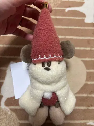 도쿄 디즈니 리조트 크리스마스 릴린린 빨간색 인형 배지