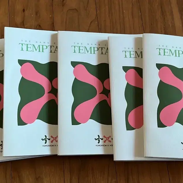 투모로우바이투게더 템테이션 앨범