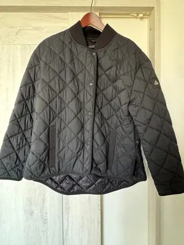 무스 너클스 퀼팅 자켓 허리 벨트 포함