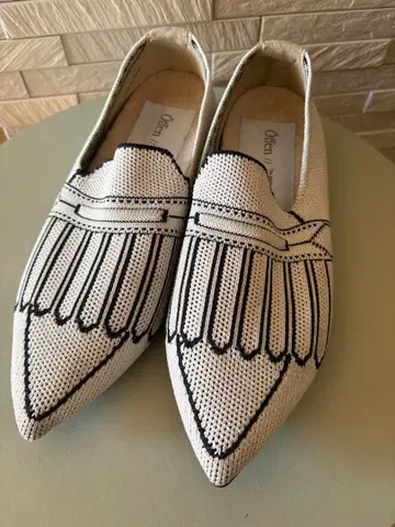 Offen 오펜 pointed-TROMPE / 화이트 36