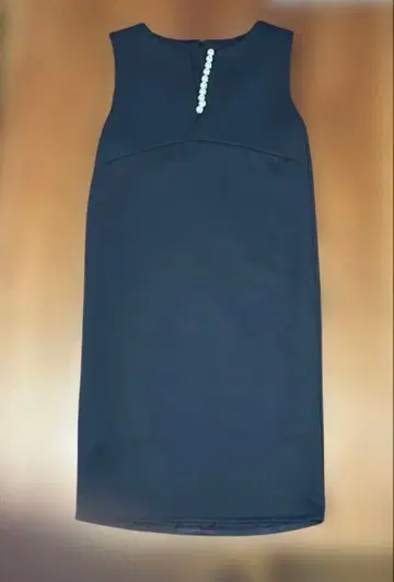 슬리브리스 무릎 기장 코쿤 원피스 펄 핸드메이드