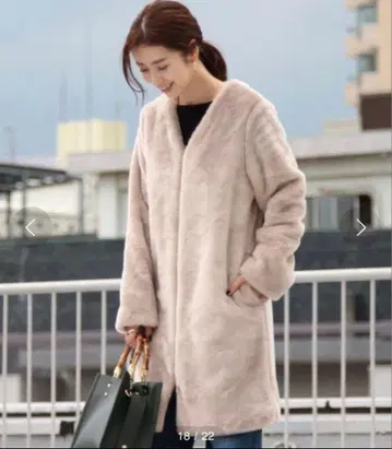 [ 새상품급 ] 베이지 퍼 롱 코트 BEAUTY&YOUTH