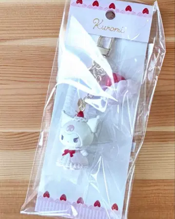[ 견본 ] SANRIO 딸기 휘핑 케이크 쿠로미 키링