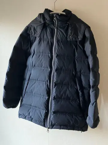 AIGLE 네이비 후드 부착 다운 자켓