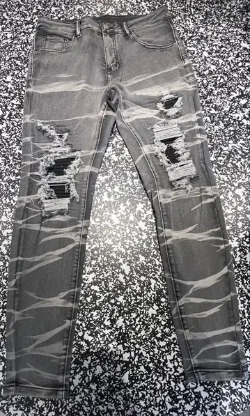 데미지 가공 그레이 데님 팬츠