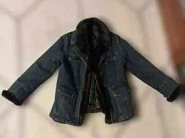 퍼 달린 데님 자켓