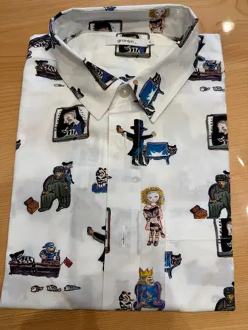 graniph 캐릭터 패턴 화이트 셔츠 S