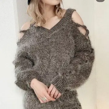 GYDA Arm lace up shaggy knit tops