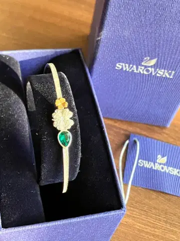 SWAROVSKI 스와로브스키 팔찌 클로버 행운