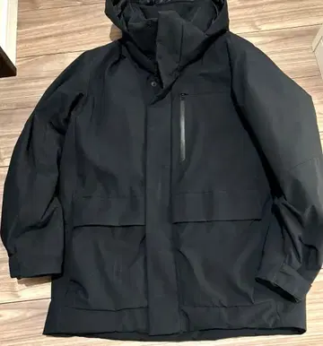 여성 착용 수회 유니클로 하이브리드 다운 후드티 S 사이즈