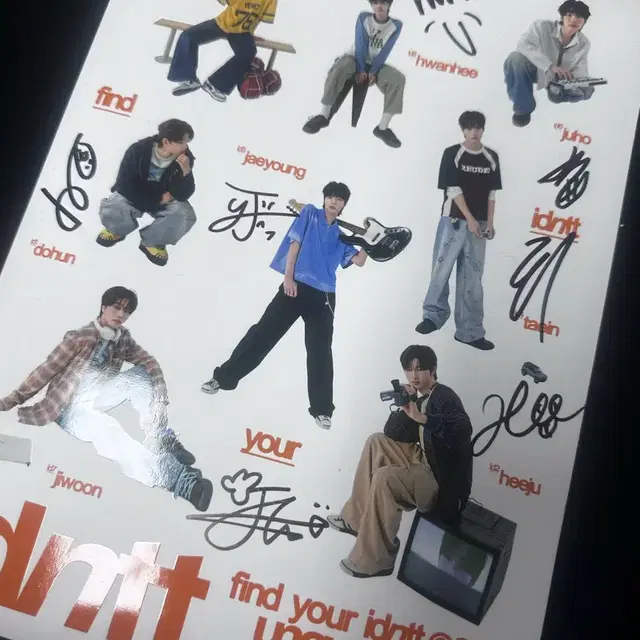 아이덴티티 싸인앨범