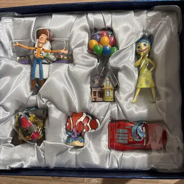 디즈니 스토어 30주년 픽사 오너먼트 세트