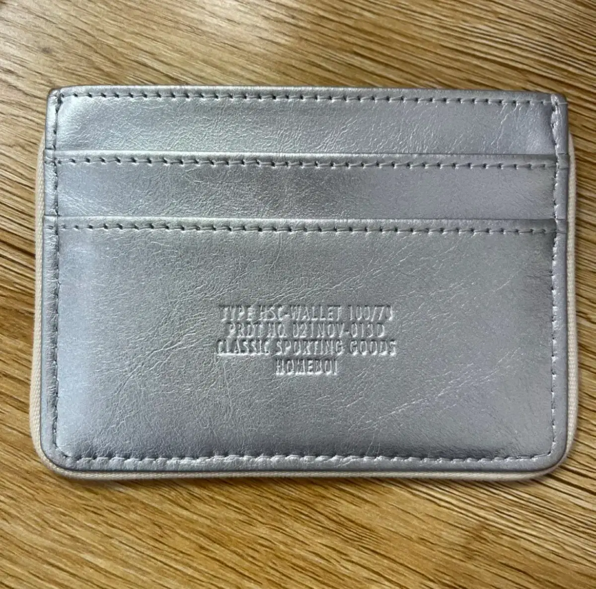 Puppy Book Club Wallet Keyring #퍼피북클럽,#퍼피북클럽지갑,#지갑,#지갑키링,#키링 on Bunjang  Global Site.