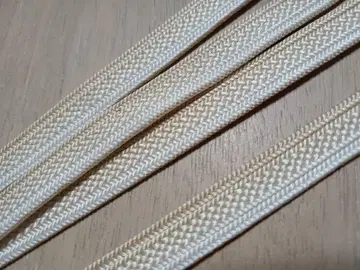 크림색과 베이지색 평직 허리띠 삼분끈 L6