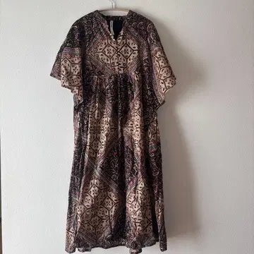 MALAIKA 에스닉 패턴 플레어 슬리브 원피스