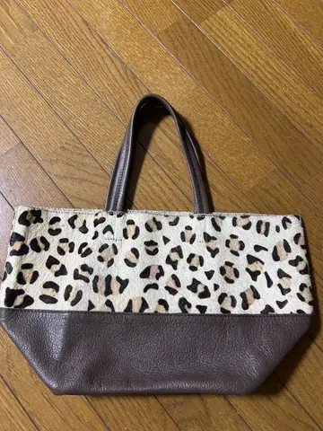 레오파드 무늬 토트백