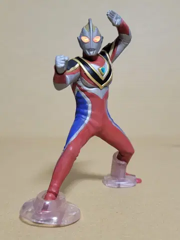 궁극의 루미너스 4 울트라맨 가이아 슈프림 루미너스 유닛 포함