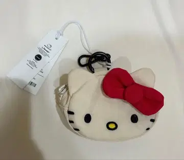 BAGGU 헬로키티 콜라보 백참 키링