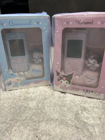 산리오 폴더폰 모양 탁상 시계 쿠로미 시나몬 묶음 판매