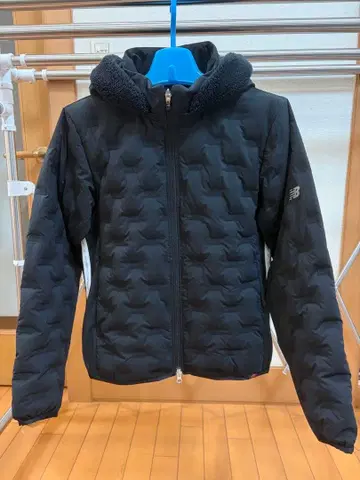 뉴발란스 여성용 자켓 블랙