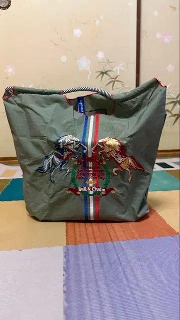 말 자수 토트백 밀리터리 그린