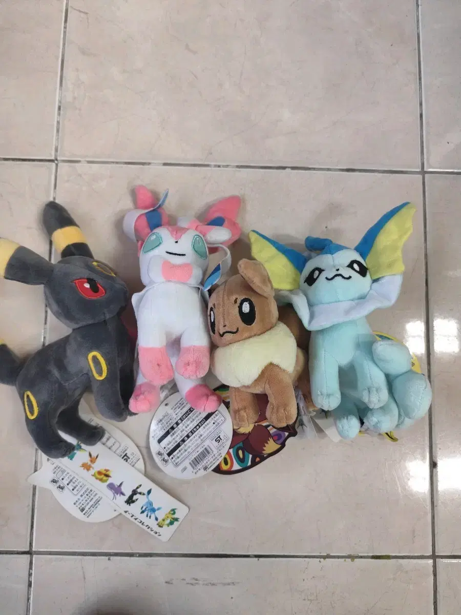 POKÉMON | 포켓몬스터 Pokémon Sylveon Doll (Japanese Version) #님피아인형,#님피아 on  Bunjang Global Site., image size:900x1200