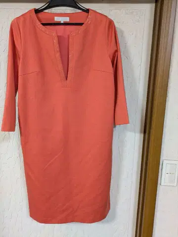 온워드 카시야마, 코랄 핑크 V넥 원피스 40 사이즈