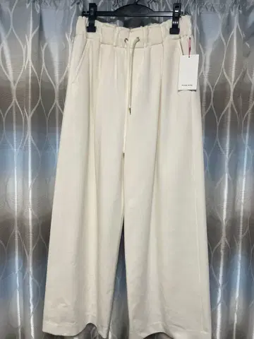 [ 새상품 ] PASSIONE 화이트 와이드 팬츠