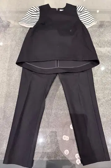 BORDERS at BALCONY 울 상의&팬츠