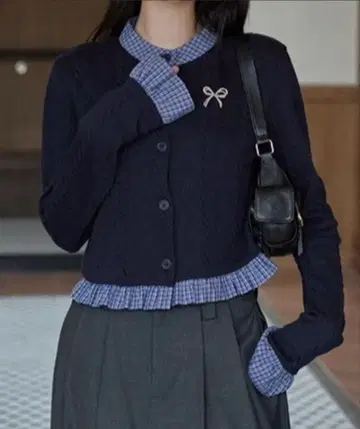 DIAVEL 리본 브로치 포함 트레디셔널 니트 가디건