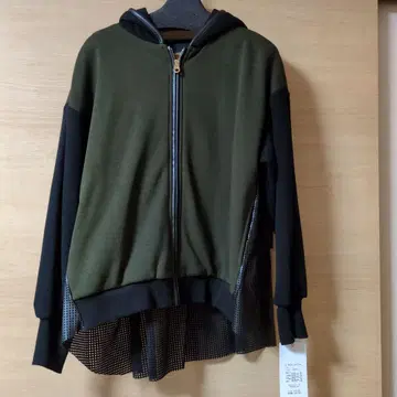 [ 새상품 ] RISLEY 후드 부착 올리브 그린 점퍼