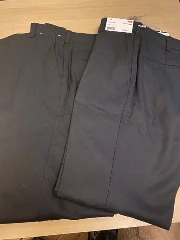 유니클로 남성용 블랙 W76 울 원턱 팬츠 2세트